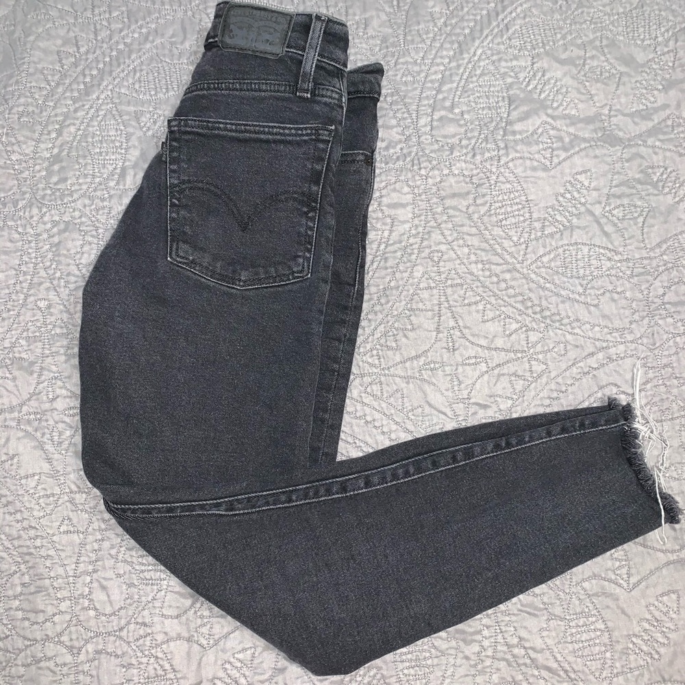 Black Levi jeans
